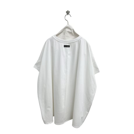 【ayane】ポンチョ型ロゴTシャツ