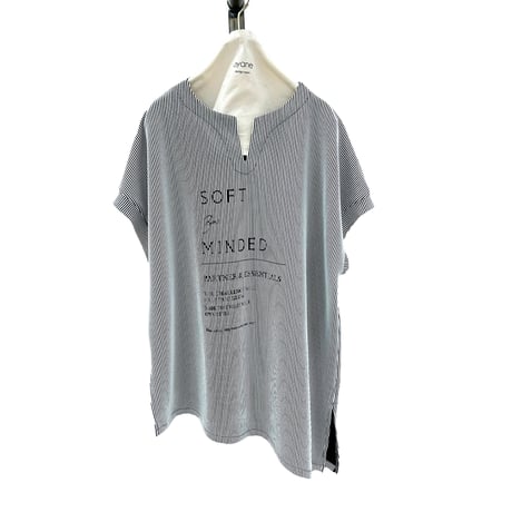 【ayane】アシンメトリーストライプTシャツ