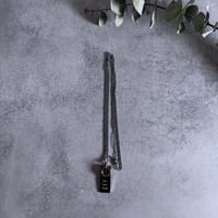 【charmaer】ロゴプレートチェーンネックレス