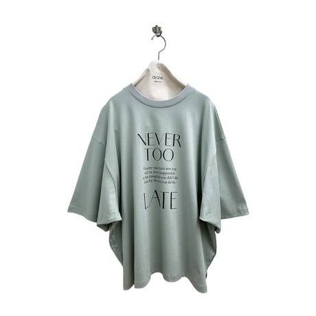 【ayane】ドッキングバックギャザーTシャツ