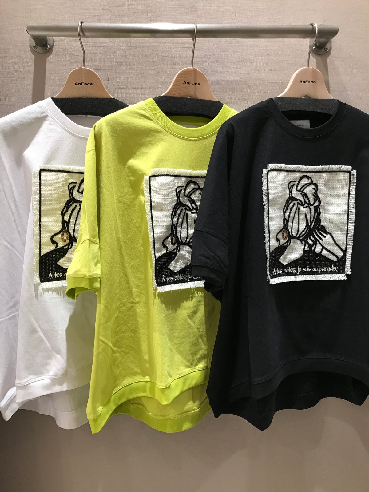 MARIED'OR】刺繍貼り付け 身巾ワイド クルーTシャツ | Anface