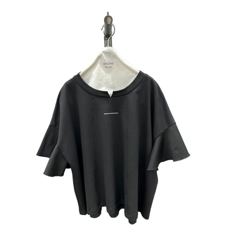 【ayane】ラッフルスリーブフレアTシャツ