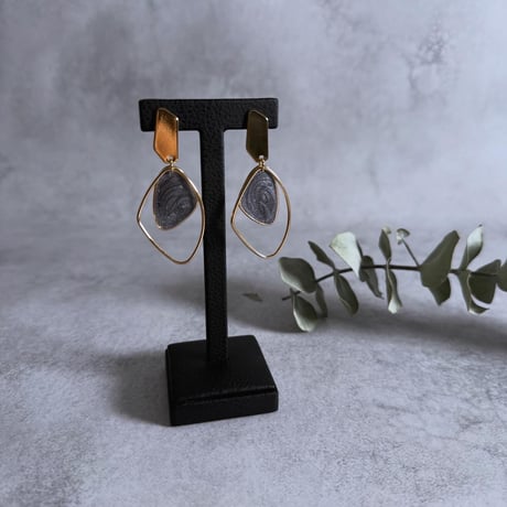 【charmaer】エポキシドロップピアス