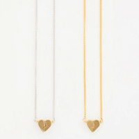 kissing necklace