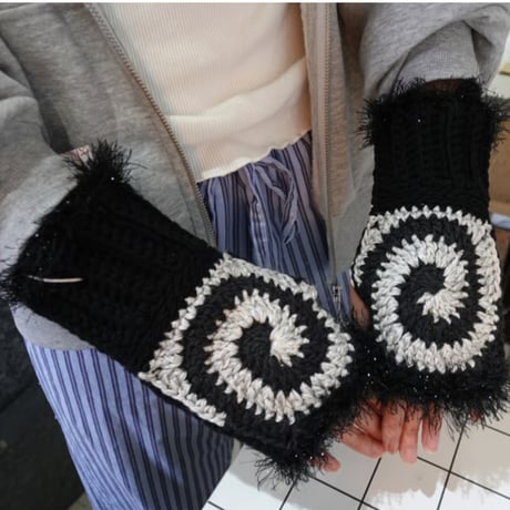 HAMAMOTO NATSUMI  ｜  Hand warmer