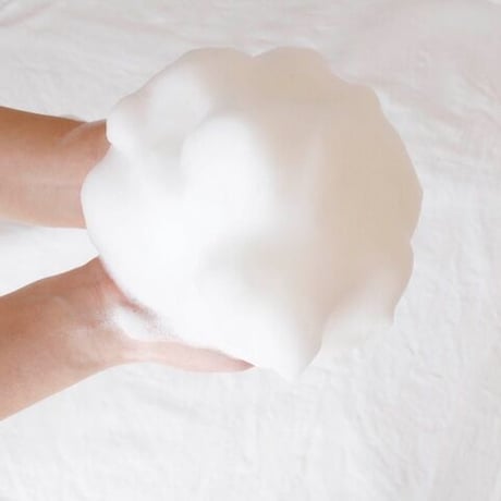 Limei ヒノキと炭の石鹸 　80g【無香料】