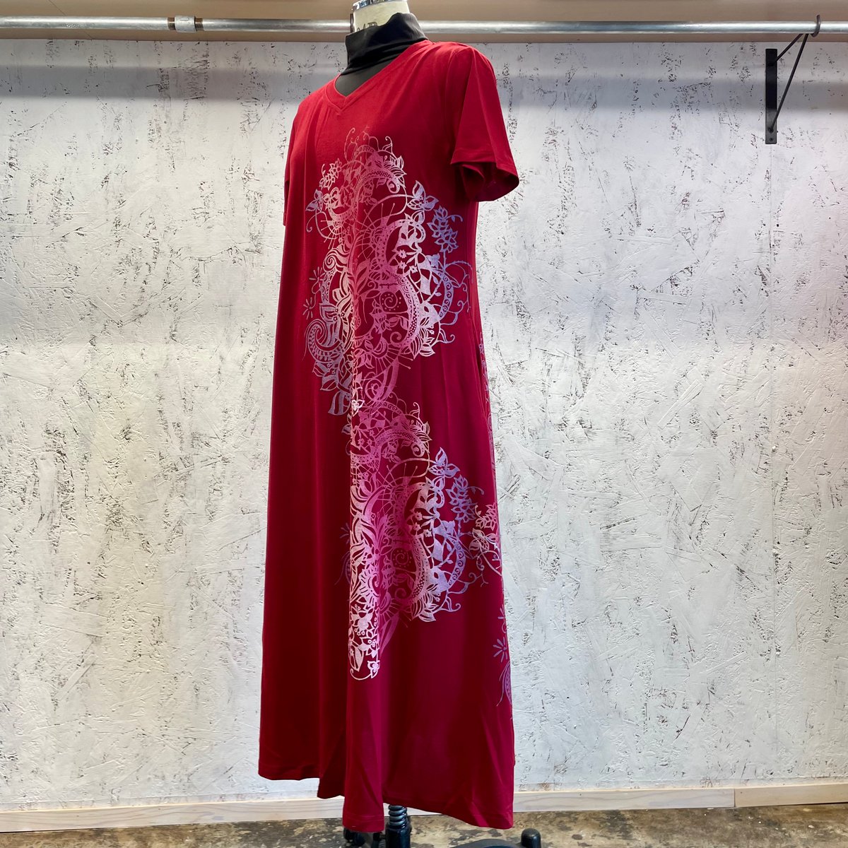 tutuHA♡激レア♡スカルワッペンワンピース♡総レース♡濃ピンク♡Fサイズ シンプルワンピース(ワインカラー・ブーゲンビレア柄) | t-guma