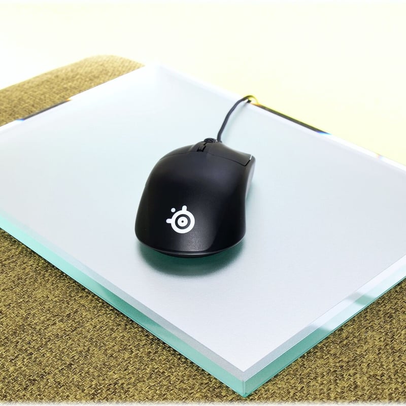 ガラスマウスパッド サラサラ質感・ゲーミングガラスマウスパッド【300㎜×350㎜×5㎜厚