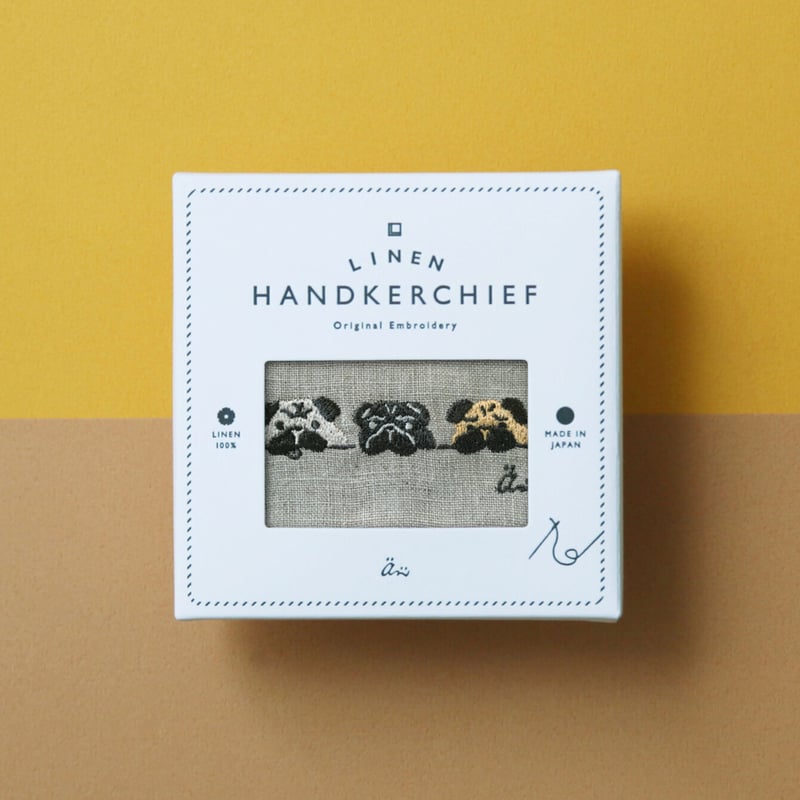 リネン刺繍ハンカチ】3匹のパグ / 箱入り | 粒あん図案室
