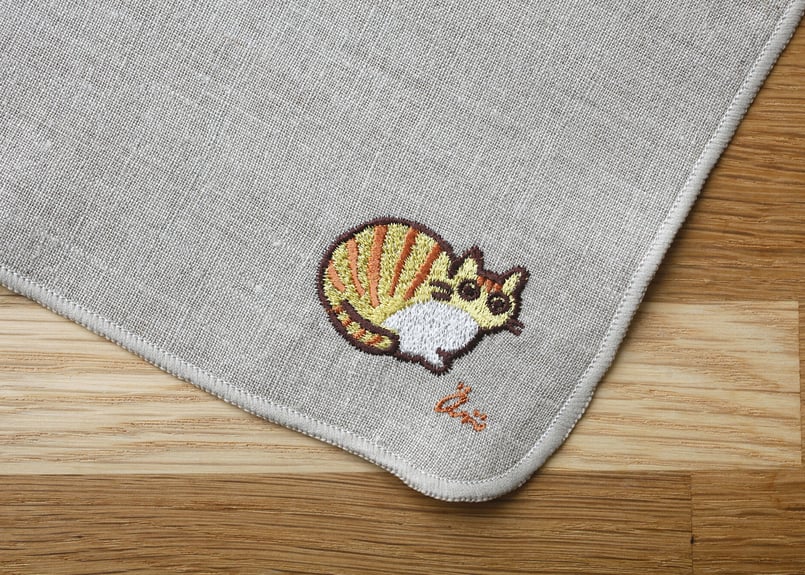 リネン刺繍ハンカチ】ねこ / 箱入り | 粒あん図案室