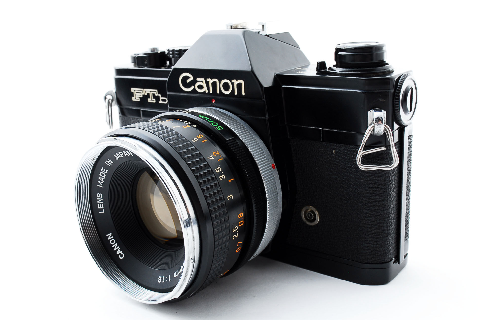 Canon FTb QL 35mm SLR / Canon FD 50mm f/1.8 | B