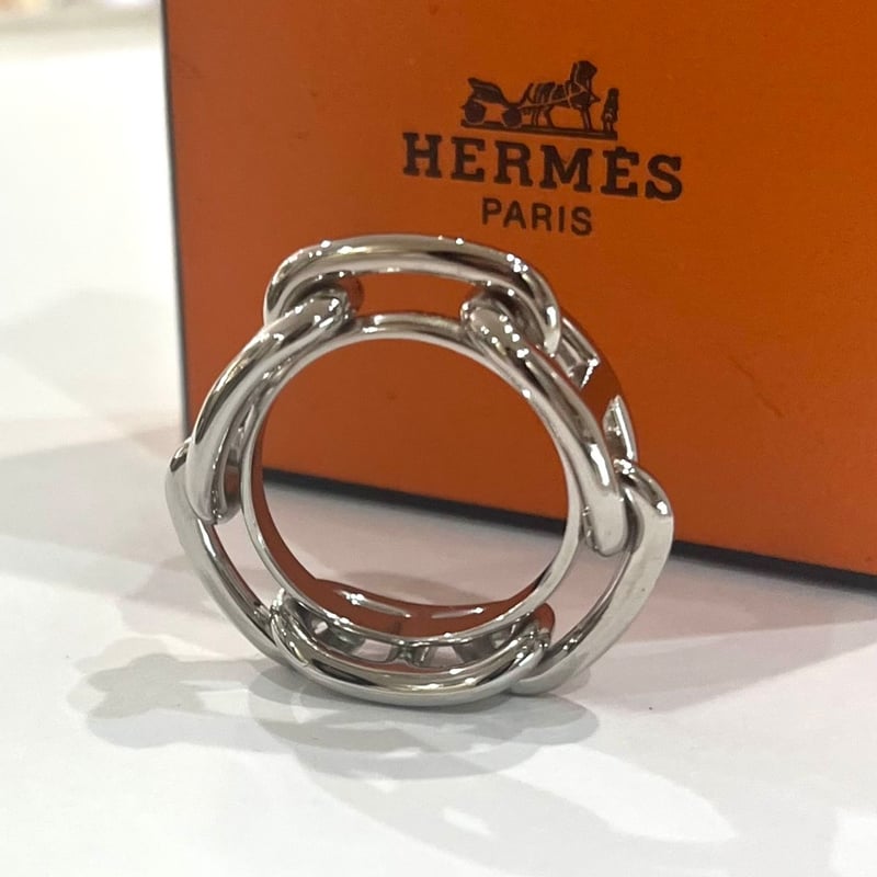 レアなシルバーカラーHERMES リングVINTAGE シェーヌダンクルスカーフ