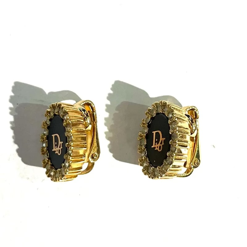 Christian Dior】1914 DIOR ロゴ×ストーンイヤリング／ブラック×ゴール
