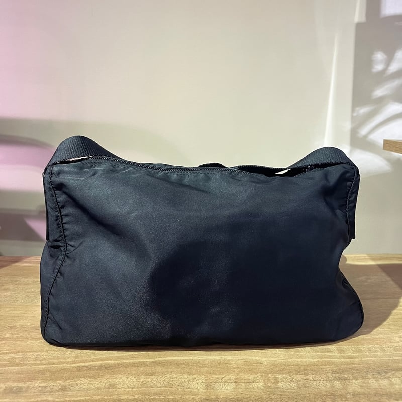 1797 PRADA プラダ ナイロン ショルダーバッグ ブラック 三角ロゴ 斜め
