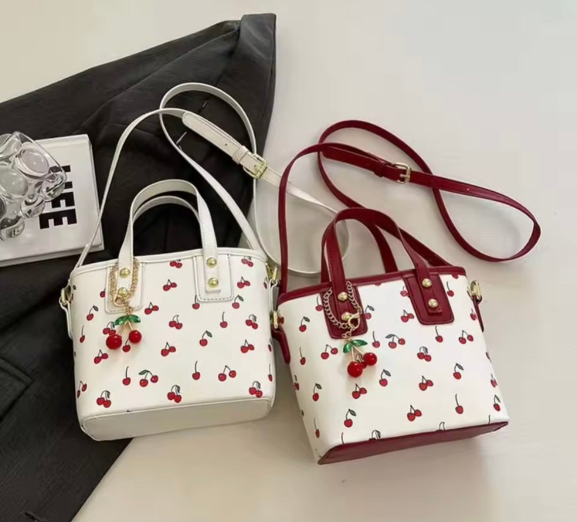 今季話題独占チェリー柄 2WAYミニバッグ ショルダー&ハンドバッグ