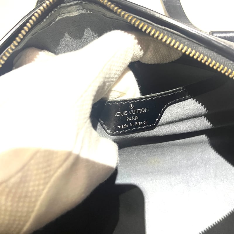 1628限定価格☆Louis Vuitton エピ ショルダーポーチ付き 斜めがけ