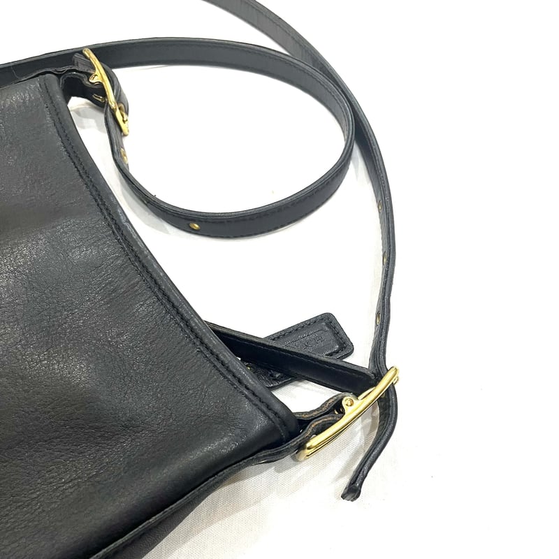 COACH】1867 USA製 オールドコーチ 本革ショルダーバッグ 斜め掛け
