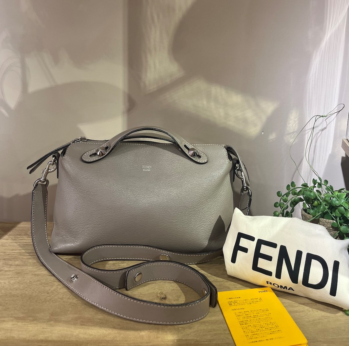 【極上品】フェンディ　レザー　ショルダーバッグ　トートバッグ　ハンド　ボストン FENDI フェンディ】3way バイザウェイレザー29cmミニボストンバッグ