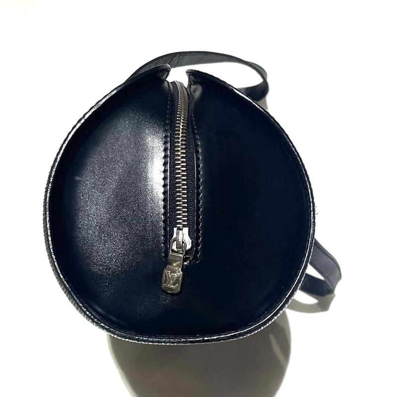 1628限定価格☆Louis Vuitton エピ ショルダーポーチ付き 斜めがけ