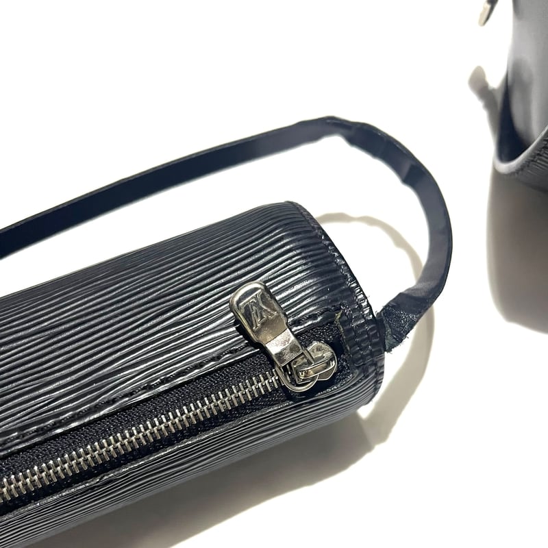 1628限定価格☆Louis Vuitton エピ ショルダーポーチ付き 斜めがけ 1628限定価格☆Louis Vuitton エピ ショルダーポーチ付き 斜めがけ
