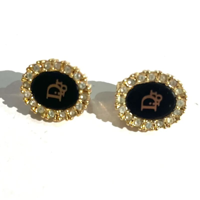 Christian Dior】1914 DIOR ロゴ×ストーンイヤリング／ブラック×ゴール