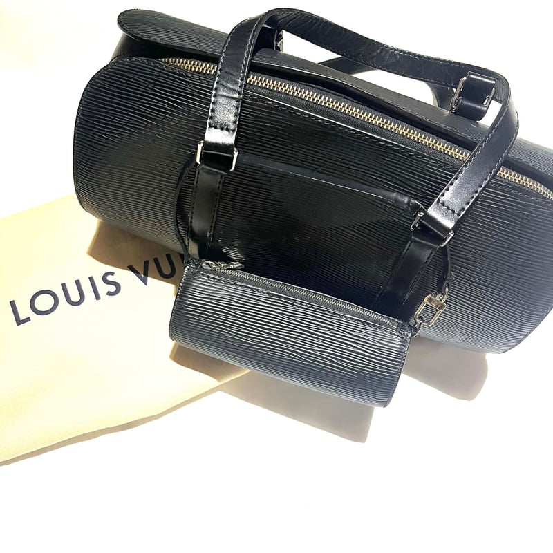 1628限定価格☆Louis Vuitton エピ ショルダーポーチ付き 斜めがけ 1628限定価格☆Louis Vuitton エピ ショルダーポーチ付き 斜めがけ