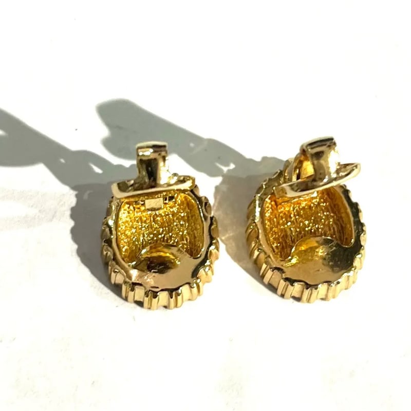 Christian Dior】1914 DIOR ロゴ×ストーンイヤリング／ブラック×ゴール