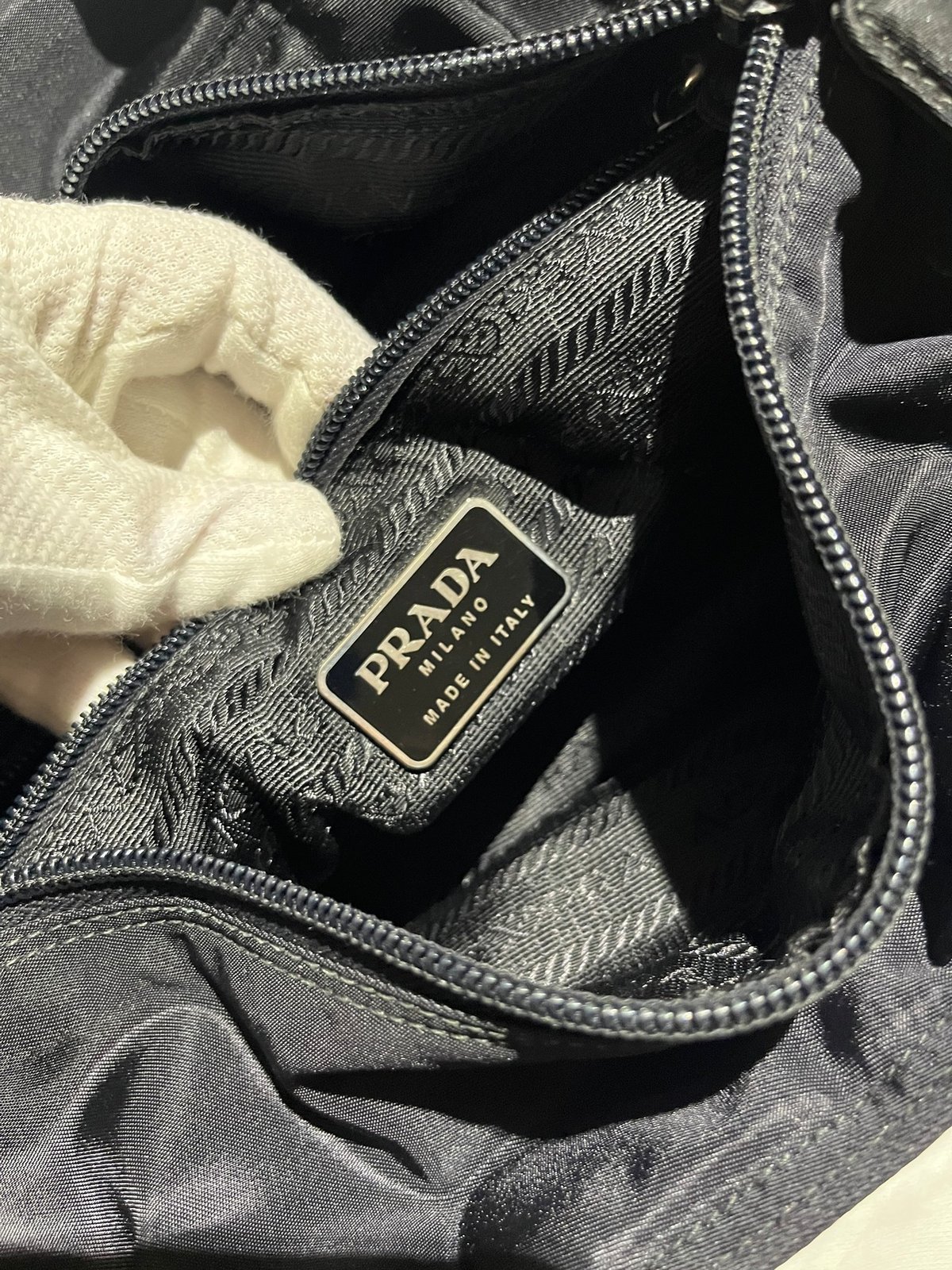 131390's VINTAGE PRADA ナイロン 三角プレートトートハンドバック