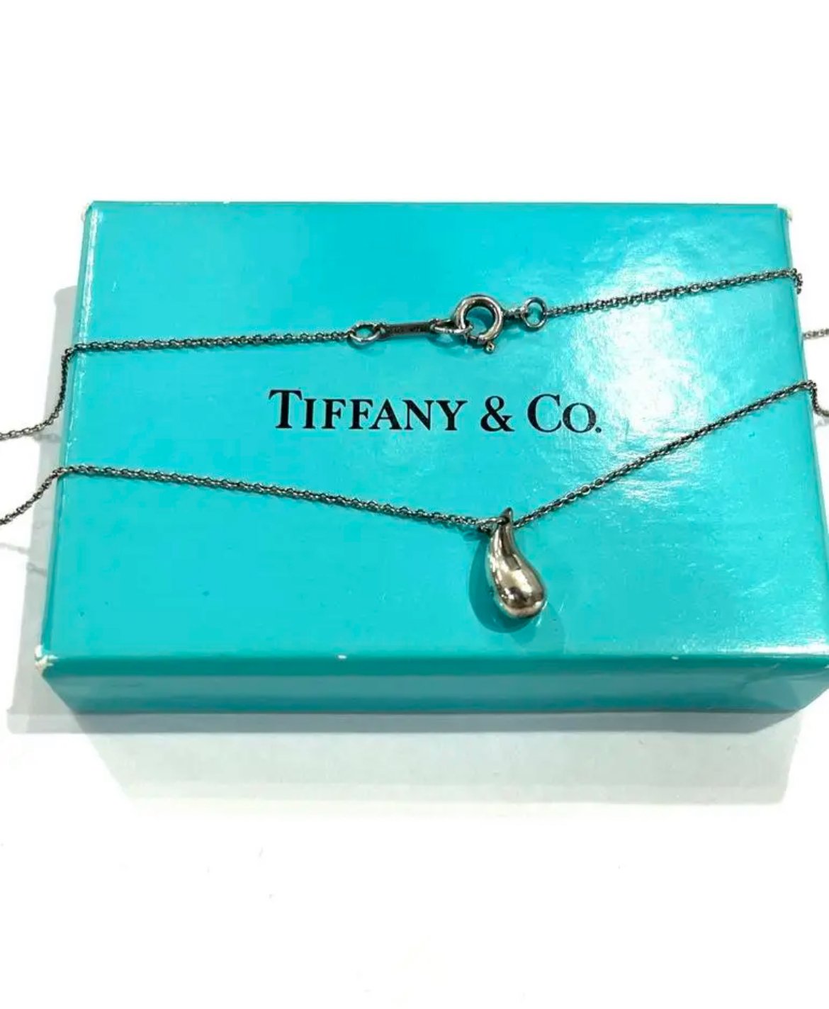 美しい曲線美。 Tiffany & Co. ティアドロップ ネックレス