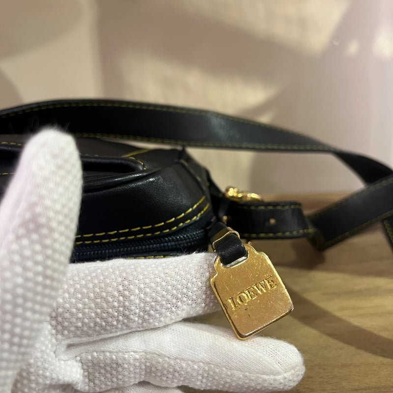 1728【LOEWE ロエベ】ヴィンテージ 本革レザーショルダーバッグ