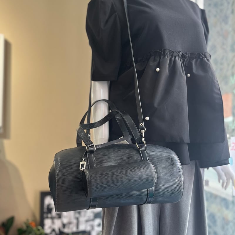 1628限定価格☆Louis Vuitton エピ ショルダーポーチ付き 斜めがけ