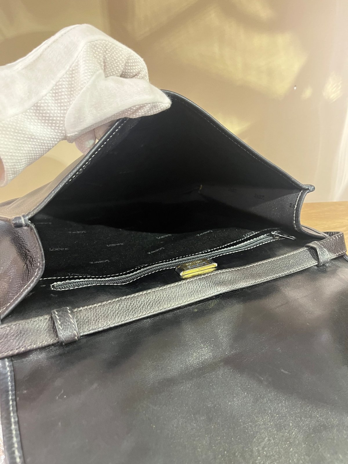 LOEWE ロエベ】ヴィンテージ 型押し本革レザー ショルダーバッグ