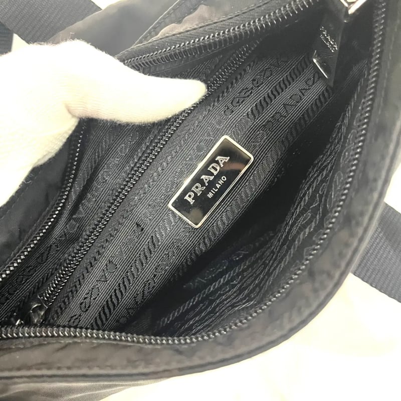 PRADA】デザインプラダナイロン ショルダーバッグ／メンズバッグ