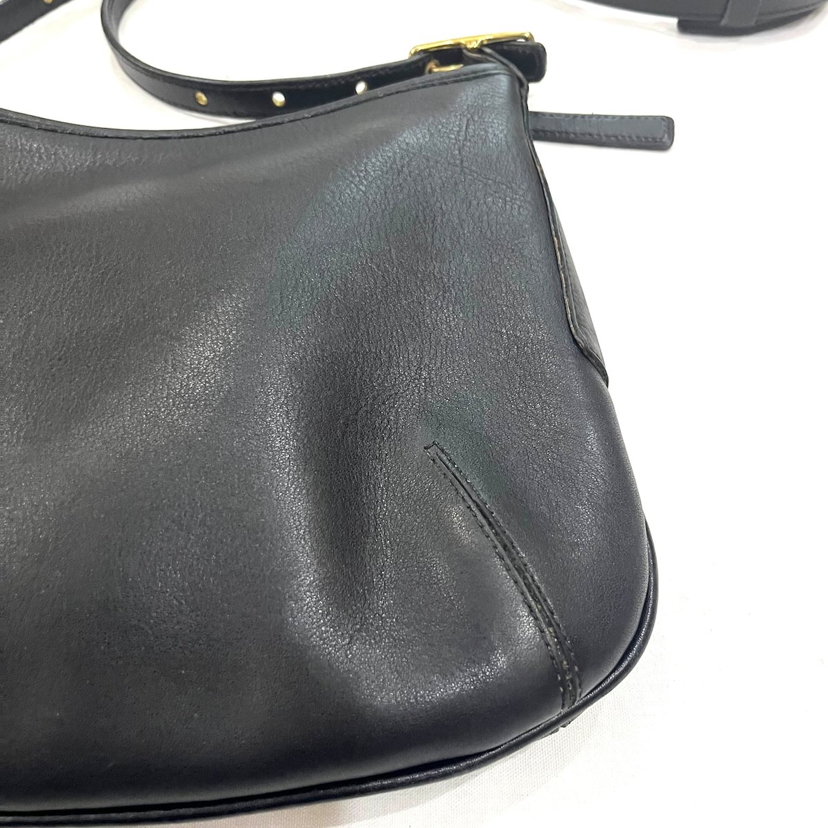 COACH】1867 USA製 オールドコーチ 本革ショルダーバッグ 斜め掛け