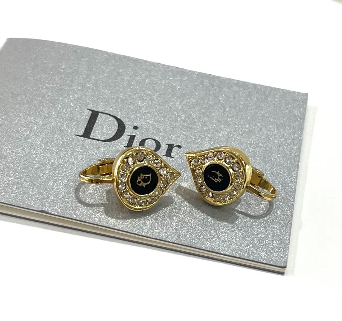 1492 【Christian Dior】美しい雫 DIOR ティアドロップハートロゴ