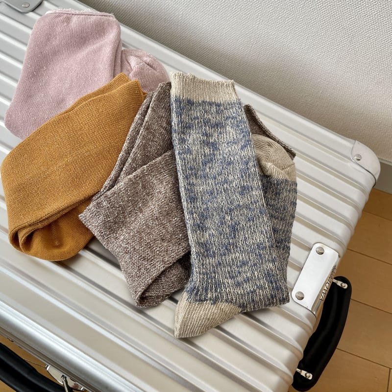 浜島直子×シルクふぁみりぃ『けだま』特別セレクト「おまじない靴下