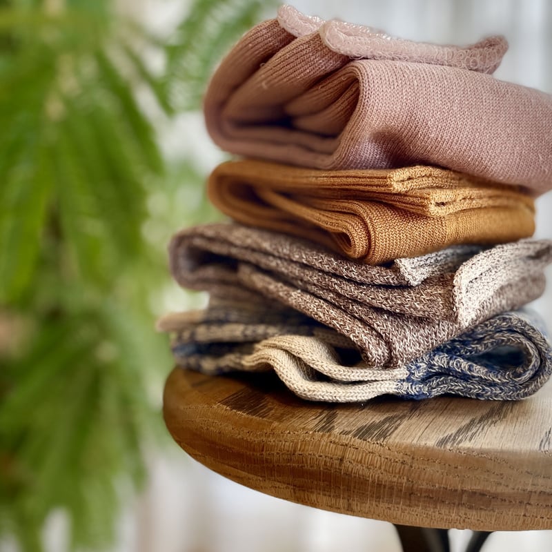 浜島直子×シルクふぁみりぃ『けだま』特別セレクト「おまじない靴下