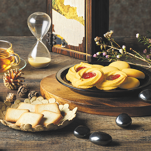 世界の洋菓子 ガトー・クロンヌ スイーツギフト 1,620円 | 贈答品のまつやオンライン