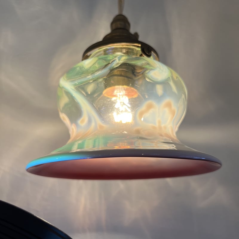 🌸お花模様のクランベリーヴァセリンランプシェード | ANTIQUE