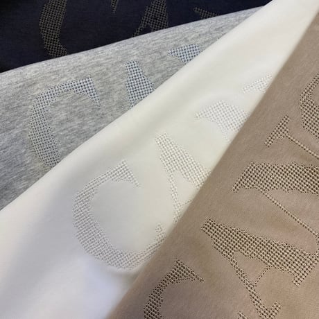 刺繍アシンメトリープルオーバー