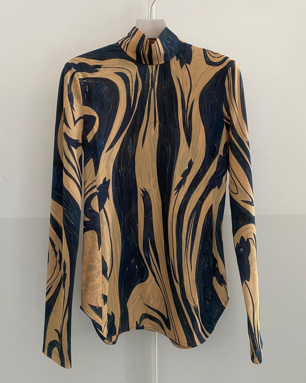 Mame Kurogouchi】Marble Print Jersey High Neck  