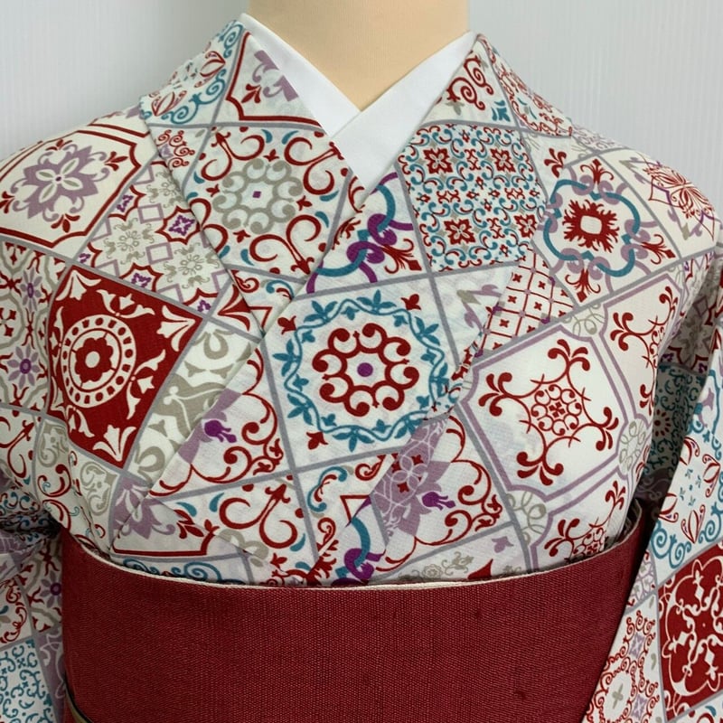 撫松庵　白地に撫子柄 新作浴衣《撫松庵ブランド》金魚柄｜高級｜名古屋市｜yukata