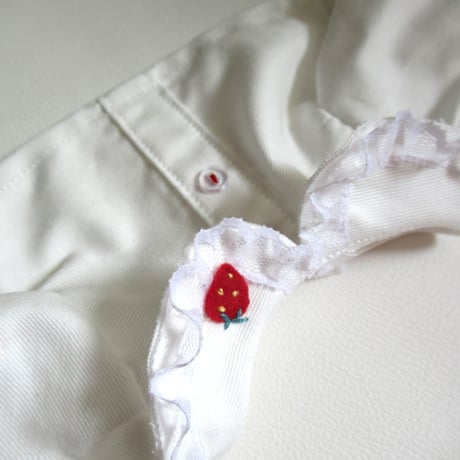 ぬいぐるみ服（モンチッチMサイズ対応）イチゴのブラウス