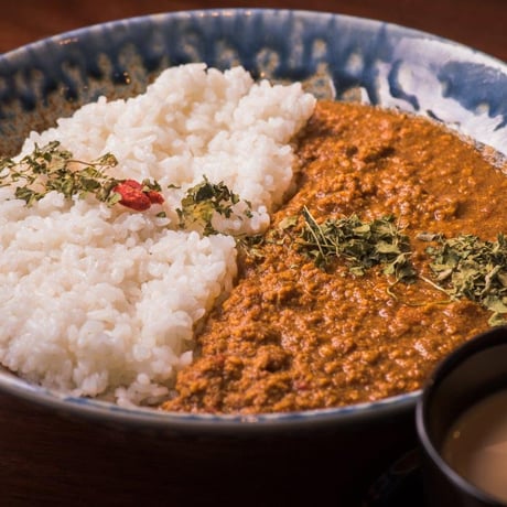 [冷凍] C. 豚挽肉と唐辛子の薬膳カレー[グルテンフリー/ローオイル（２食分）]（麻布十番薬膳カレー新海）