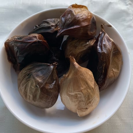 黒のどでかにんにく（しばの農園）