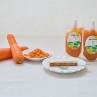 ヴィーガン米粉キャロットケーキと人参ジュースセット（角井食品）