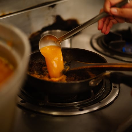 果実とスパイス香る ヴィーガンカレー（TOYOKE）