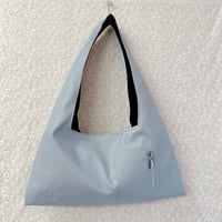ライト ボディ フィット ショルダーバッグ 折りたためる♪
