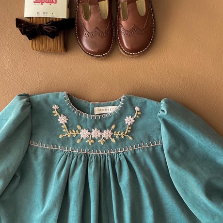 Loulou  オーダーメイドの刺繍見本