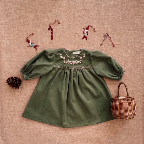 Loulou  オーダーメイドの刺繍見本